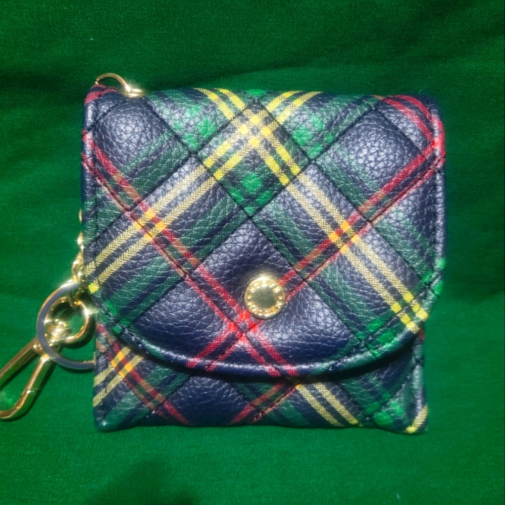 Steve Madden plaid wallet